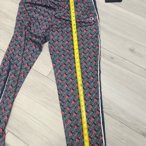 Champion Authentic Women's Track Suit Navy and Red C-Logo All Over Pattern Sz XL - Picture 9 of 12